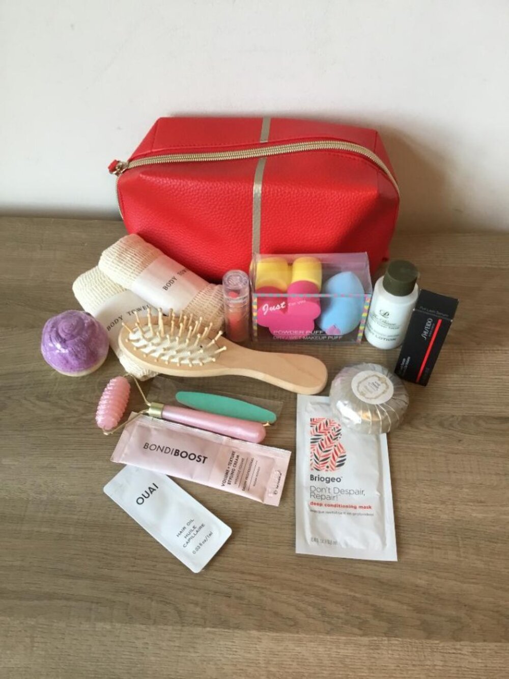 Shiseido Ginza Tokyo Beauty Bag w/Japanese Spa Kit and More Beauty Items NEW
